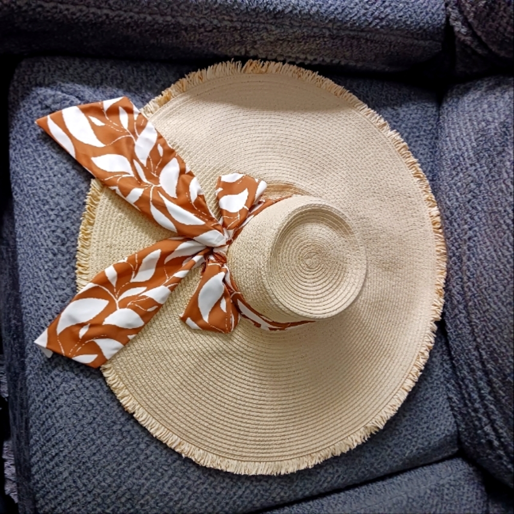 New Oversized Sun Hat